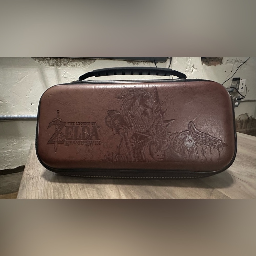 Zelda Breath of the Wild Nintendo Switch Carrying Case